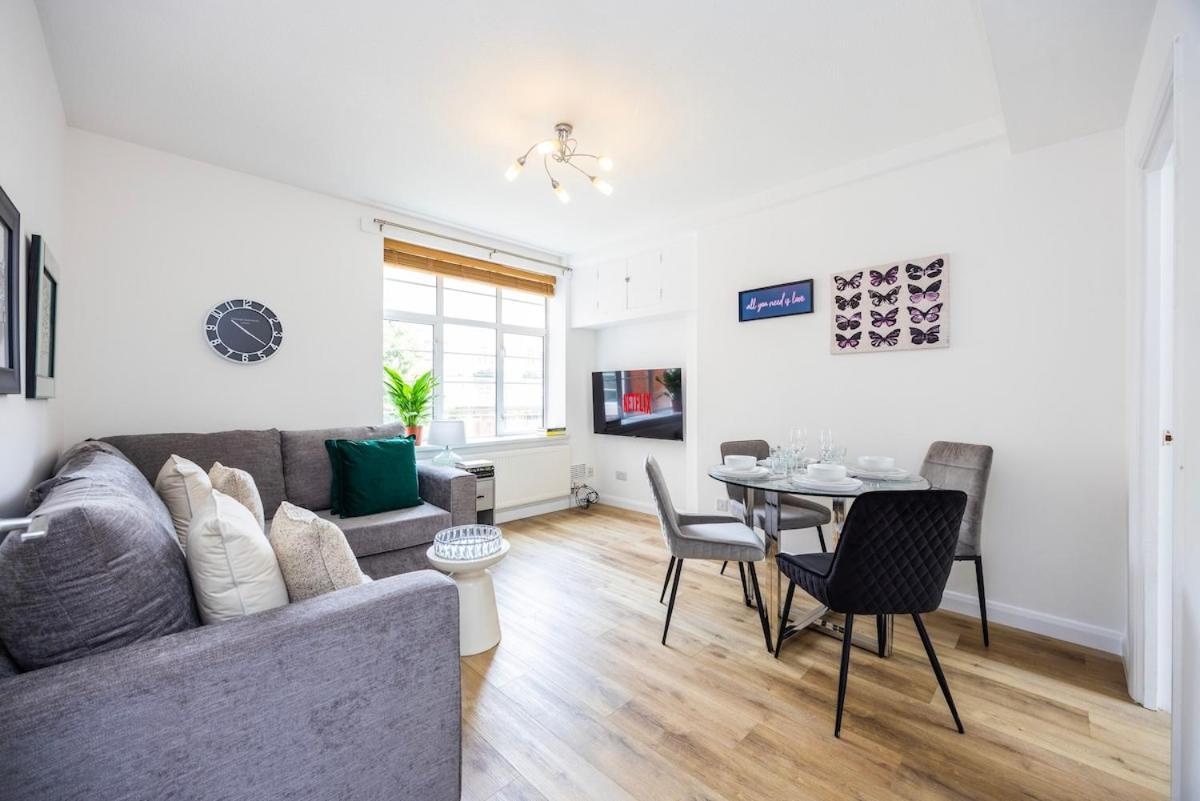 New 1 Bed Zone 2 Ideal For Contractors Free Parking & Near Uber Boat Pier , Long Welcome , Offers Appartamento